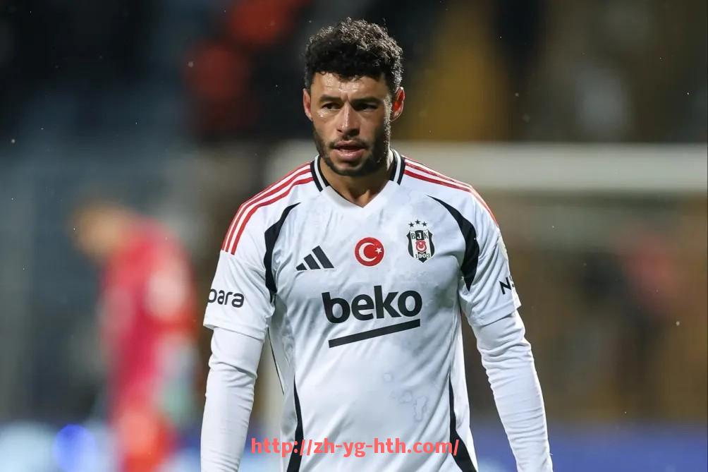 华体会hth-世俱杯比赛用球材质选择及性能对比分析